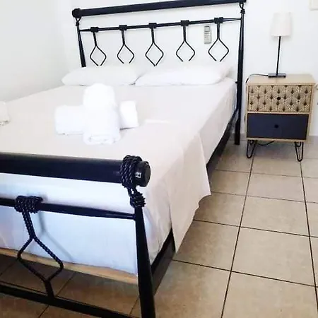 Apartment Avra Kymi